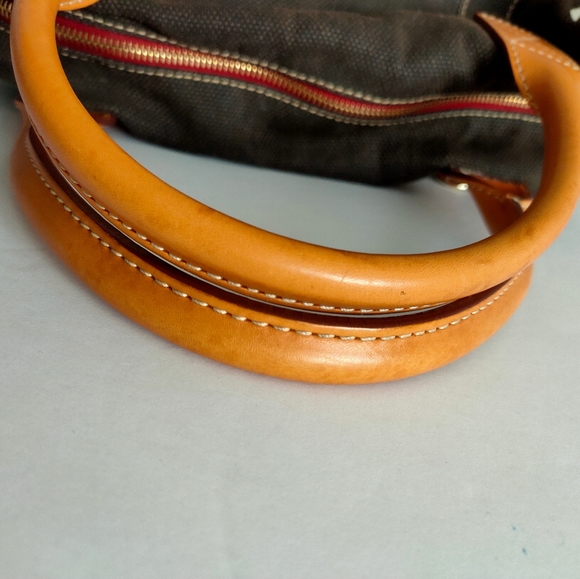 Dooney & Bourke Purse - Picture 6 of 13